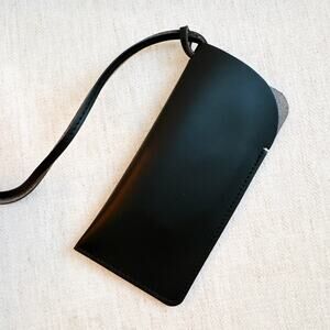 Hang It Around Glass Case Bag Charm Black